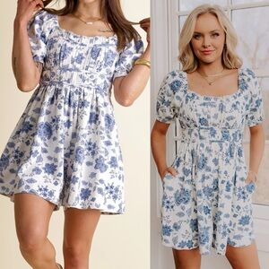 PEACH LOVE BLUE WILLOW FLORAL ROMPER Sz S Blue White Floral Denim Puff Sleeve